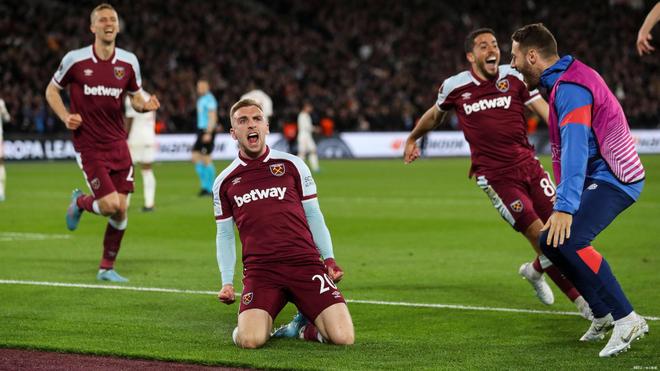 梅西助攻帽子戏法再次爆红全网