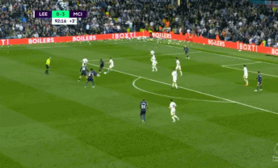 邓加：维尼修斯是足球层面的领袖，而非更衣室领袖