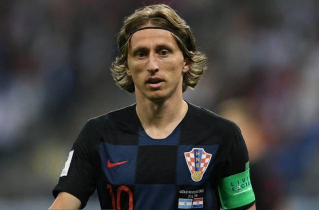 “举重之乡”托举生命重量 一份特殊“伴手礼”递出城市暖心名片