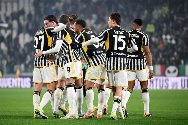 U17世界杯法国vs哥伦比亚现大规模群殴，球员家长均参与其中