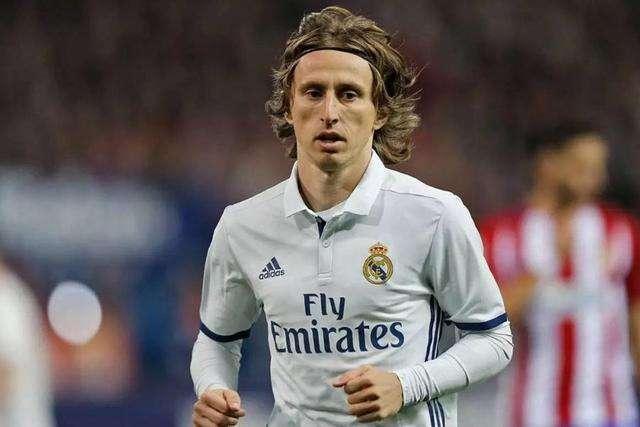 “挪威重炮手”里瑟在利物浦曾穿6号，如今凯尔凯兹接过6号